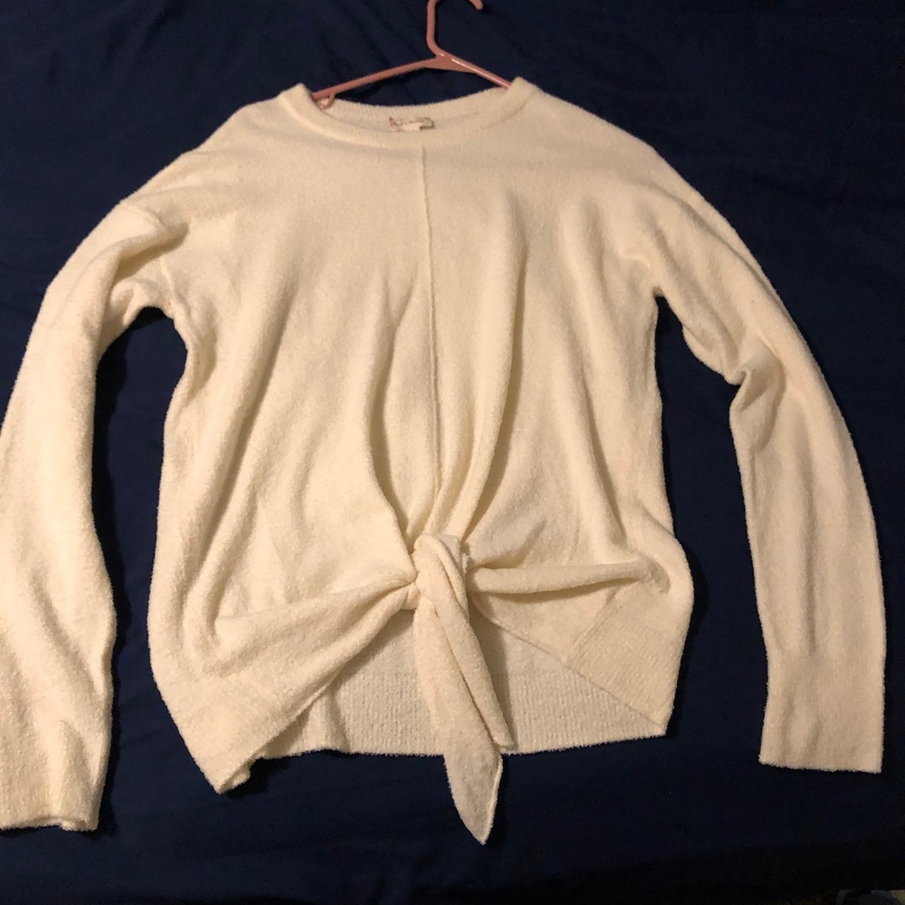 Cream/white tie front Sweater